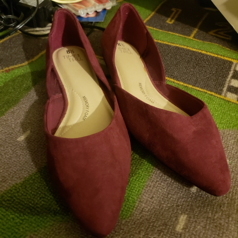 Time and tru red flats